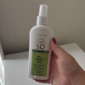 Bath & Body Works Waikiki Beach Coconut Sunscreen Spray